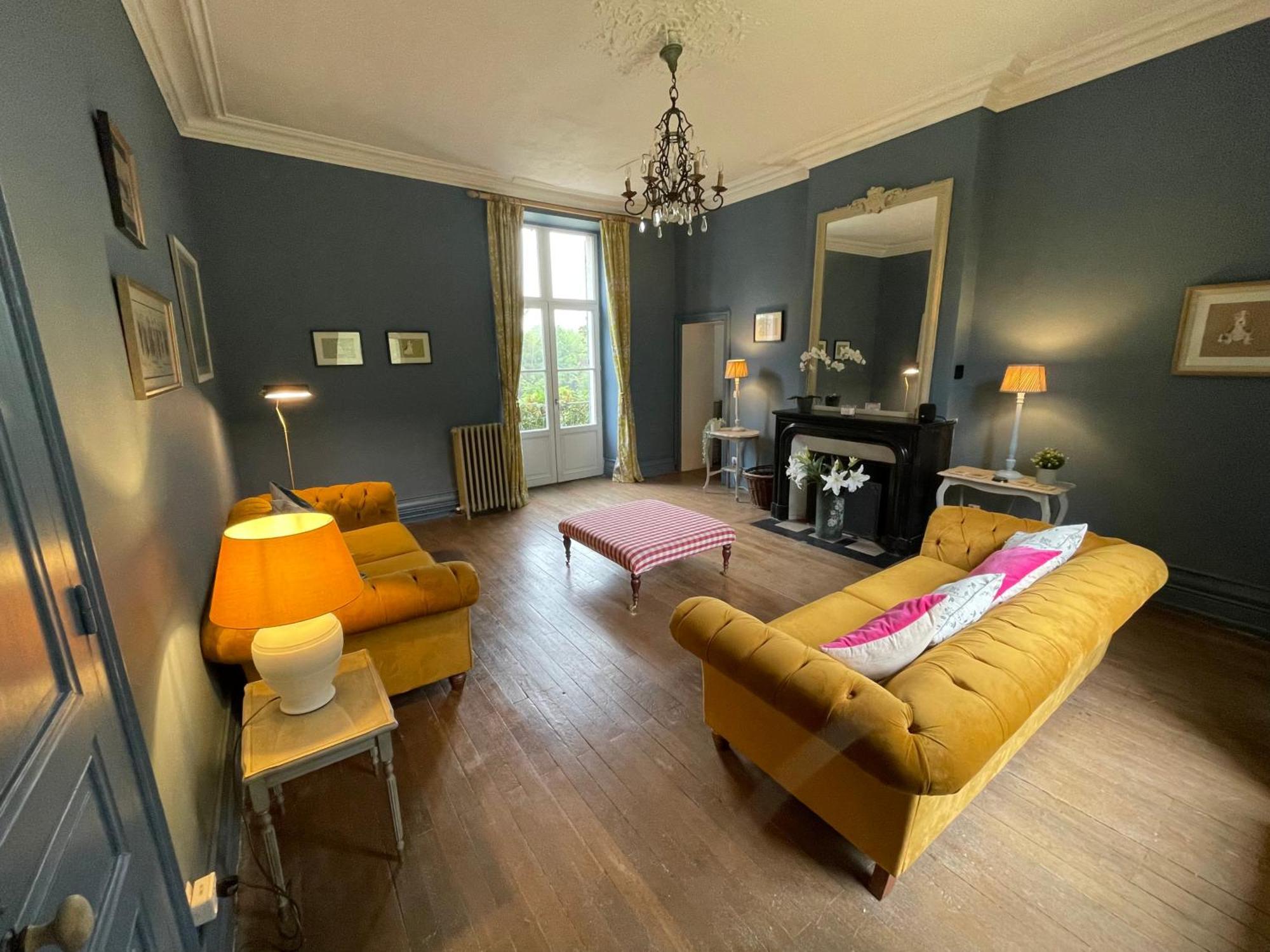 Beautiful 6 Bedroom House With Pool & Large Garden Le Pêchereau Buitenkant foto